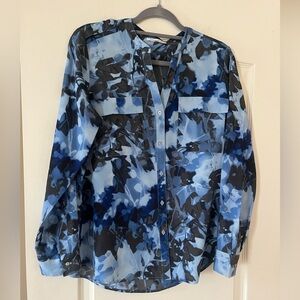 Calvin Klein Blue & Black Abstract Floral Button Down Women’s size medium